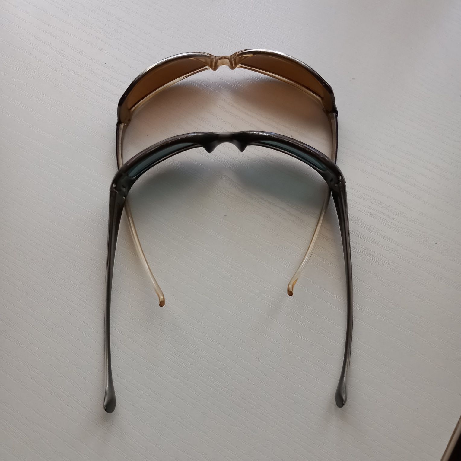 Слънчеви очила Arnette