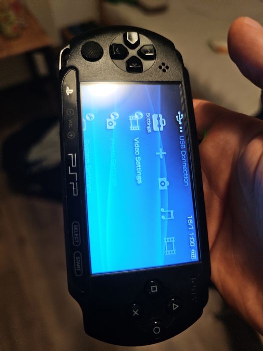 Psp 1004 в много добро състояние,оригинално.