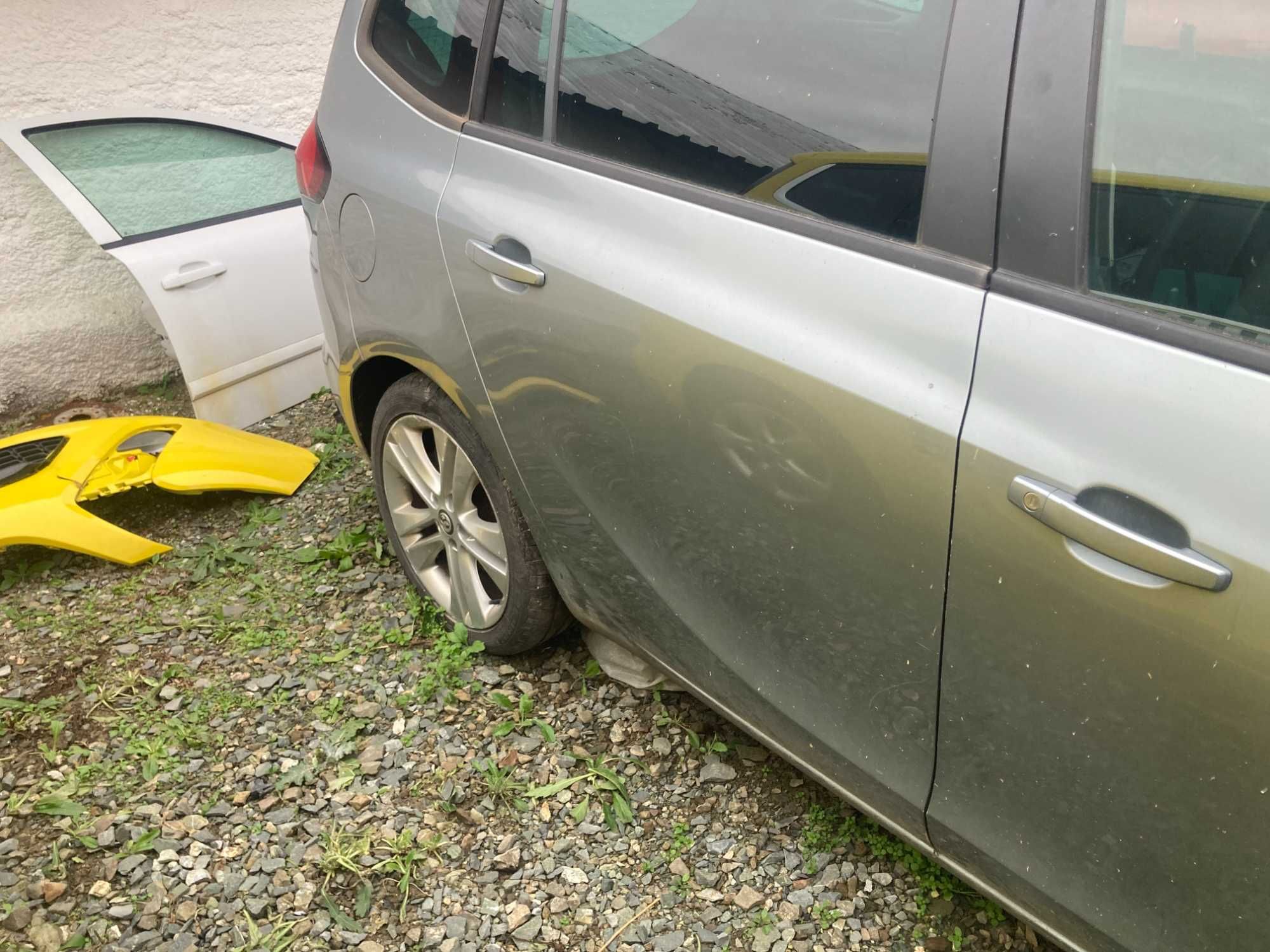 Врата врати опел зафира ц турер тоурер opel zafira c tourer