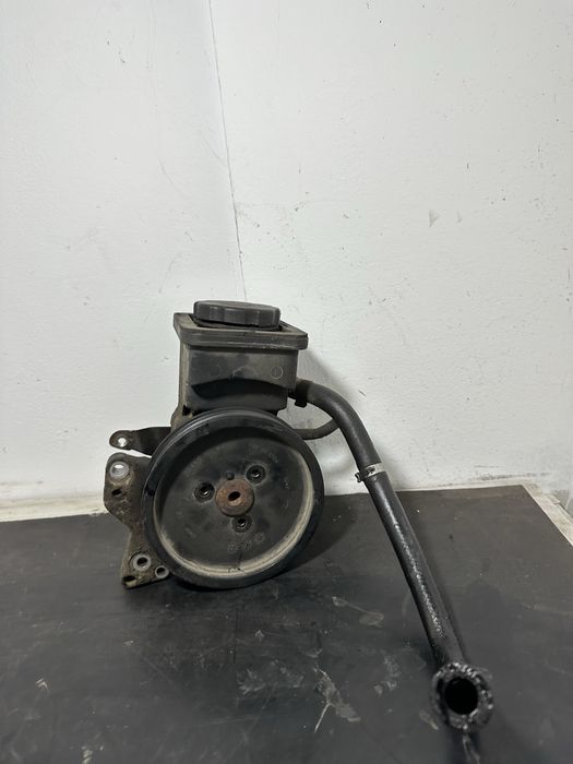 Pompa servo servodirectie BMW Seria 5 e60 E61 525d 530d 177cp 218cp