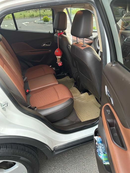 vand Opel Mokka - 4x4, volan si scaune incalzite