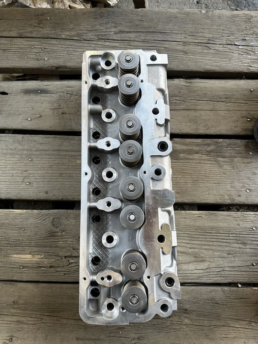 Головка Газель сотка карбюратор 421 , бизнес 4216 всё есть.