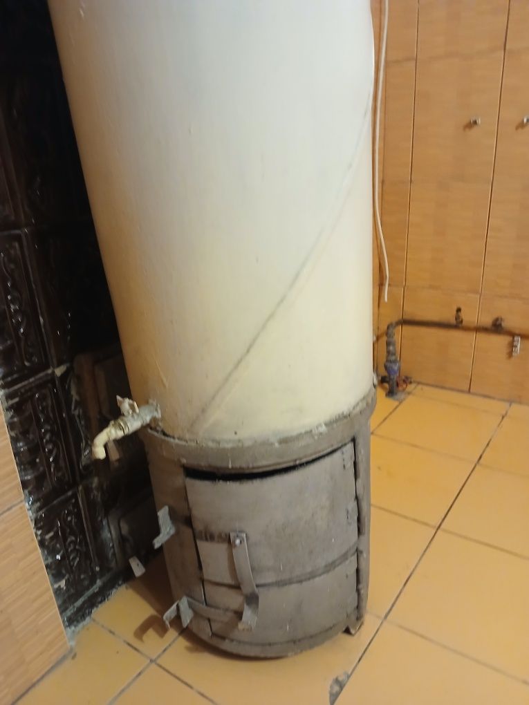 Boiler încălzire apa pe lemne