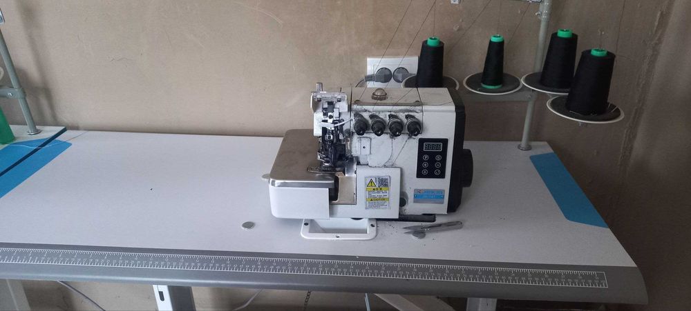 Аверлок,Тугри чок тикув машинаси