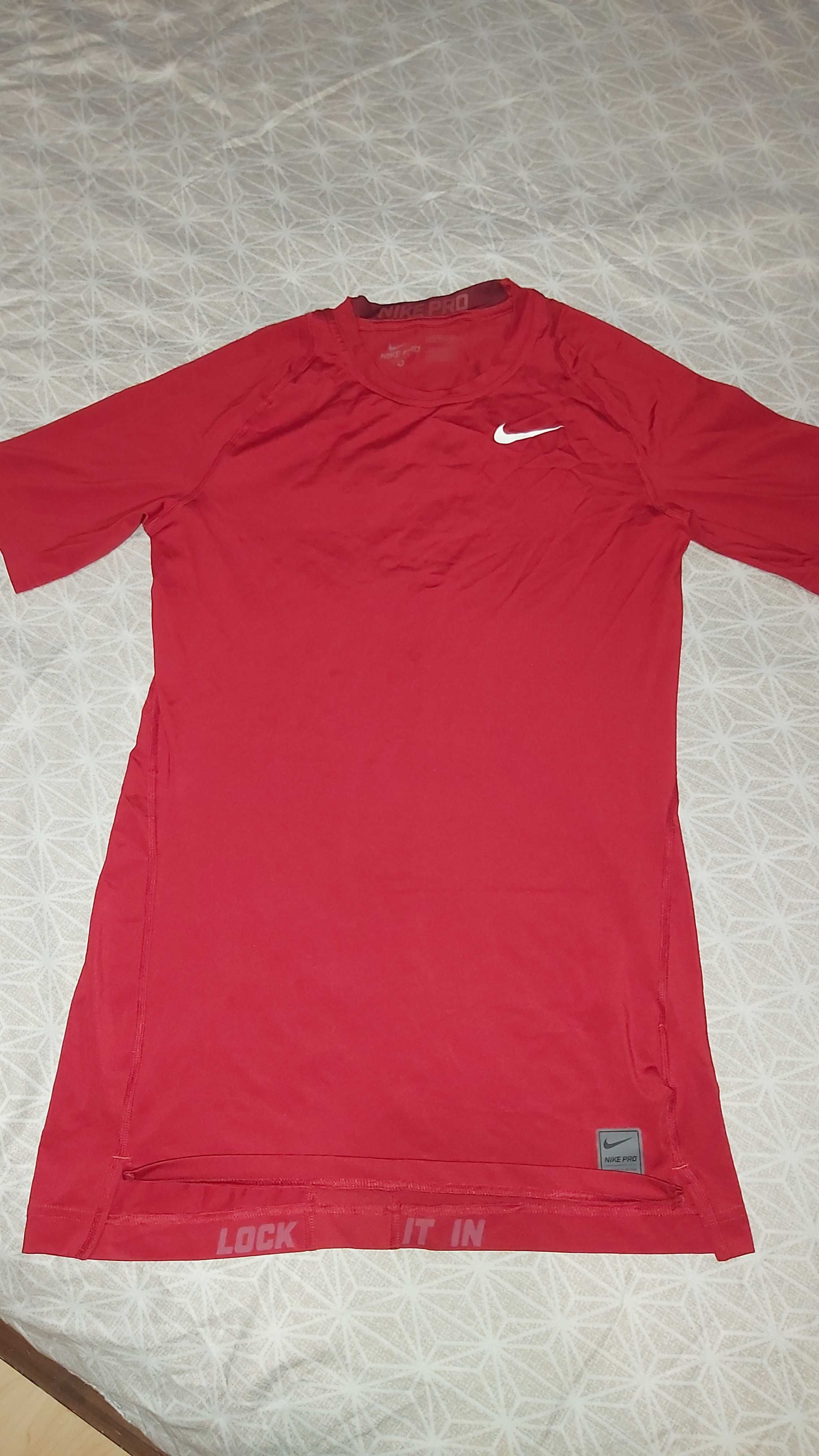 Nike Pro Dri-Fit тениска - Размер М