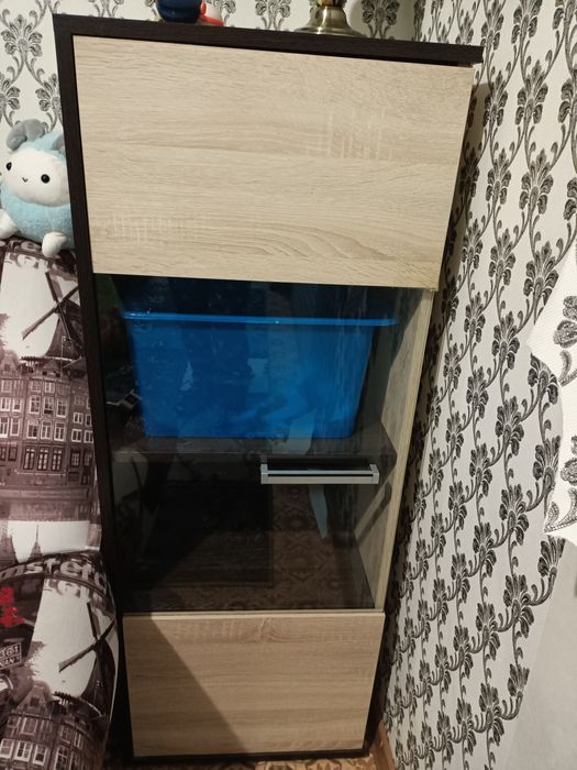 Продам  два шкафчика