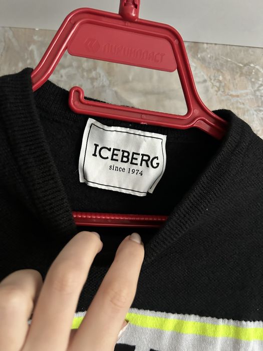 Пуловер на Iceberg