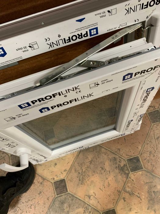 малки PVC прозорци