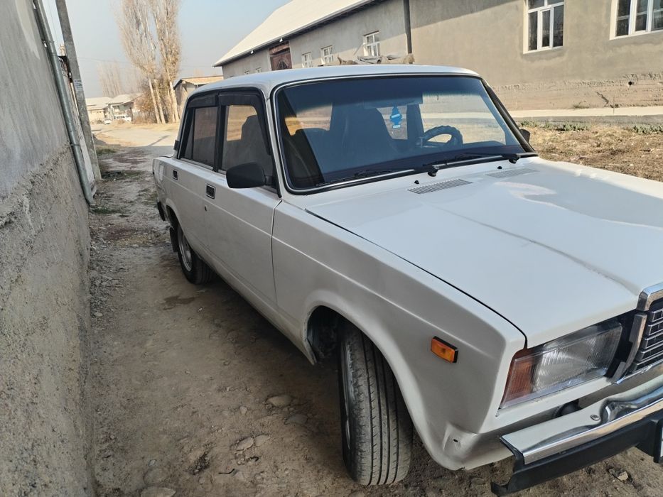 Vaz 2107 gaz bezin