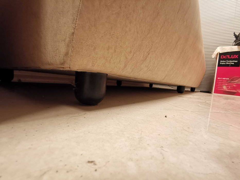 Диван за офис НОВ + табуретка