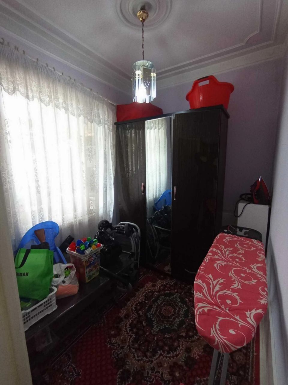 Юнусабад  7 квартал. Продается квартира 2/2/4