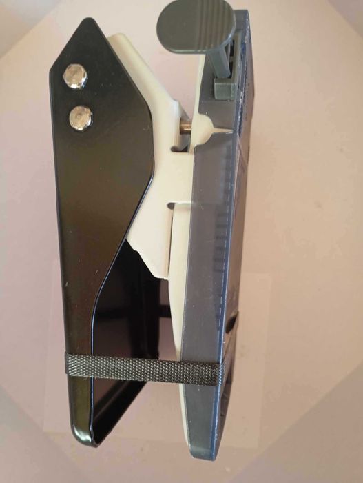 Perforator profesional Leinz, nou