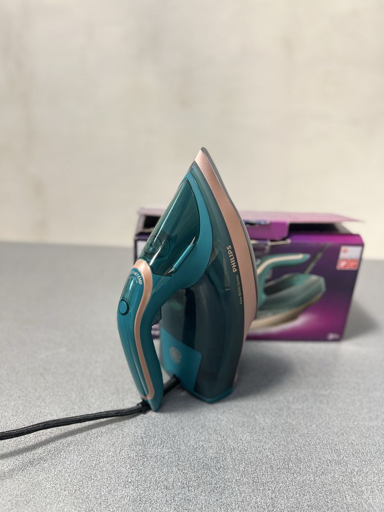 Парна ютия Philips Azur 8000, DST8030/70, 3000W