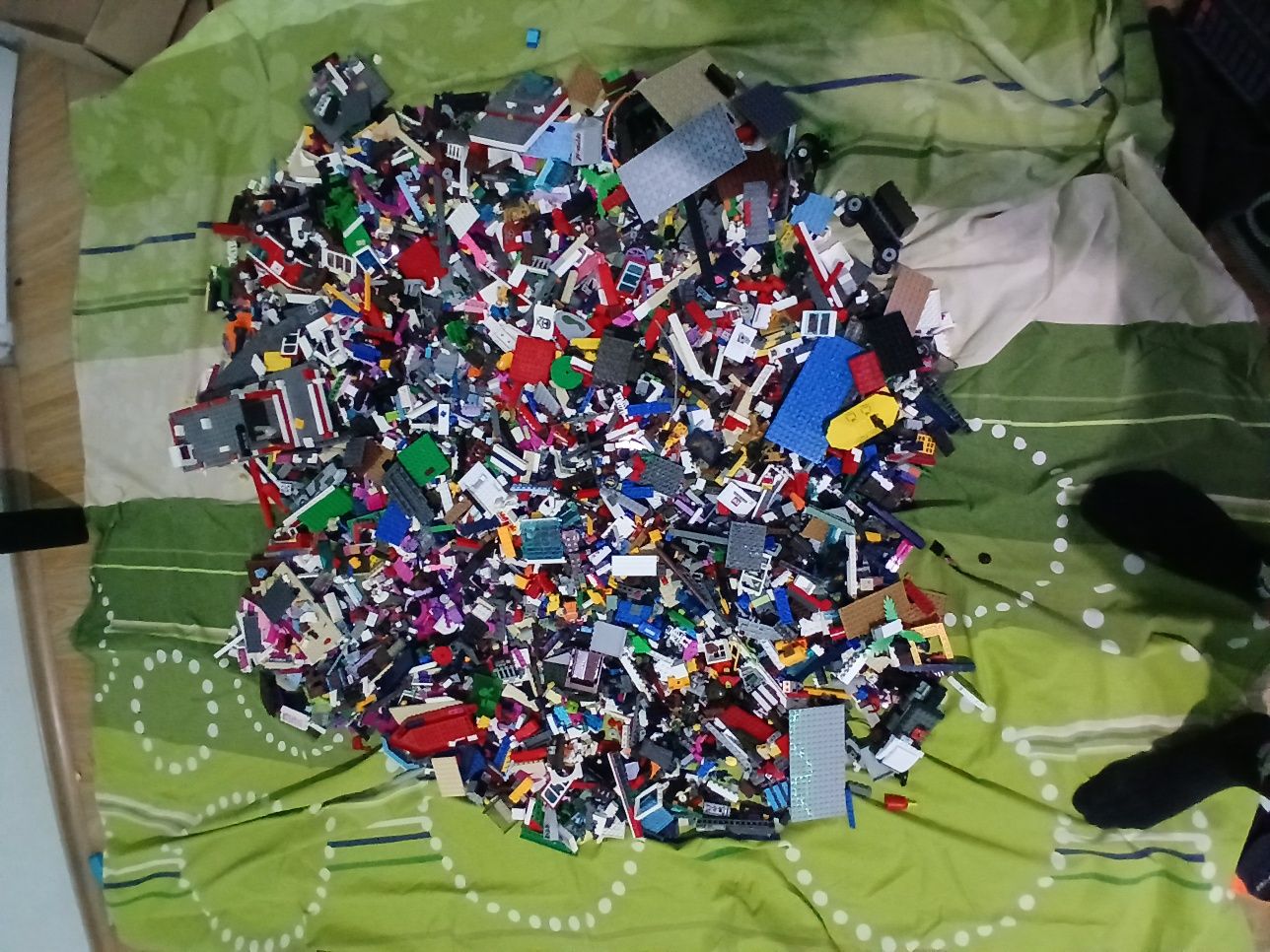 Голям лод от Lego-11kg