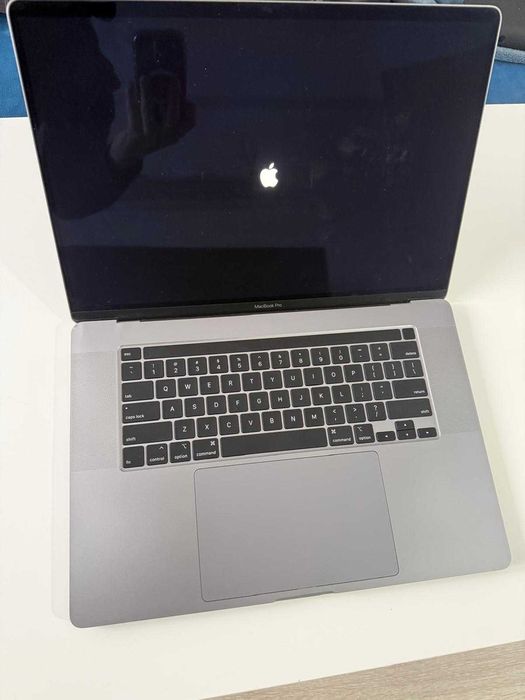 Macbook Pro 16-inch, 2019