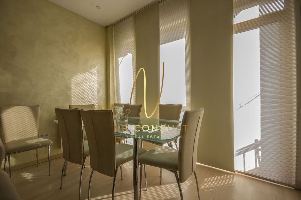 Дава се под наем Тристаен апартамент в София, Център - 90 кв.м за 1100 € - Снимка #3