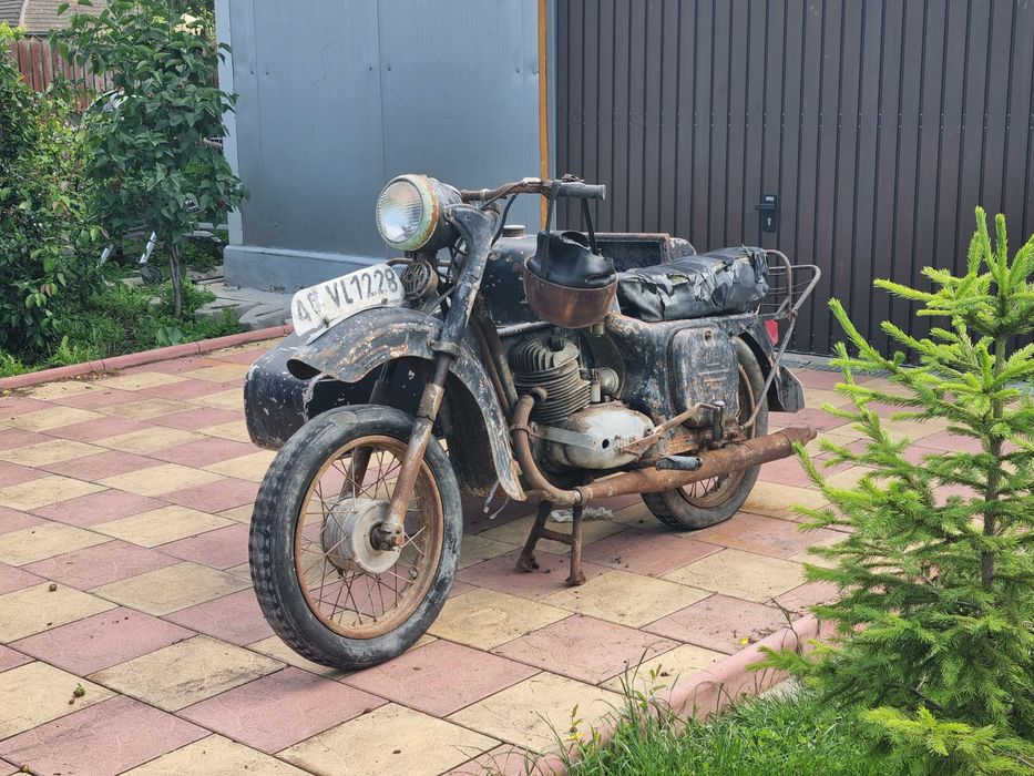 Motocicleta k 175 cu atas SOVIETICA