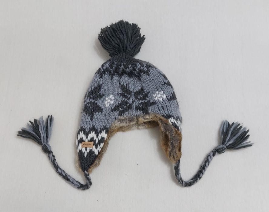 Caciula tricotată BARTS design nordic căptușită cu blană lână One Size