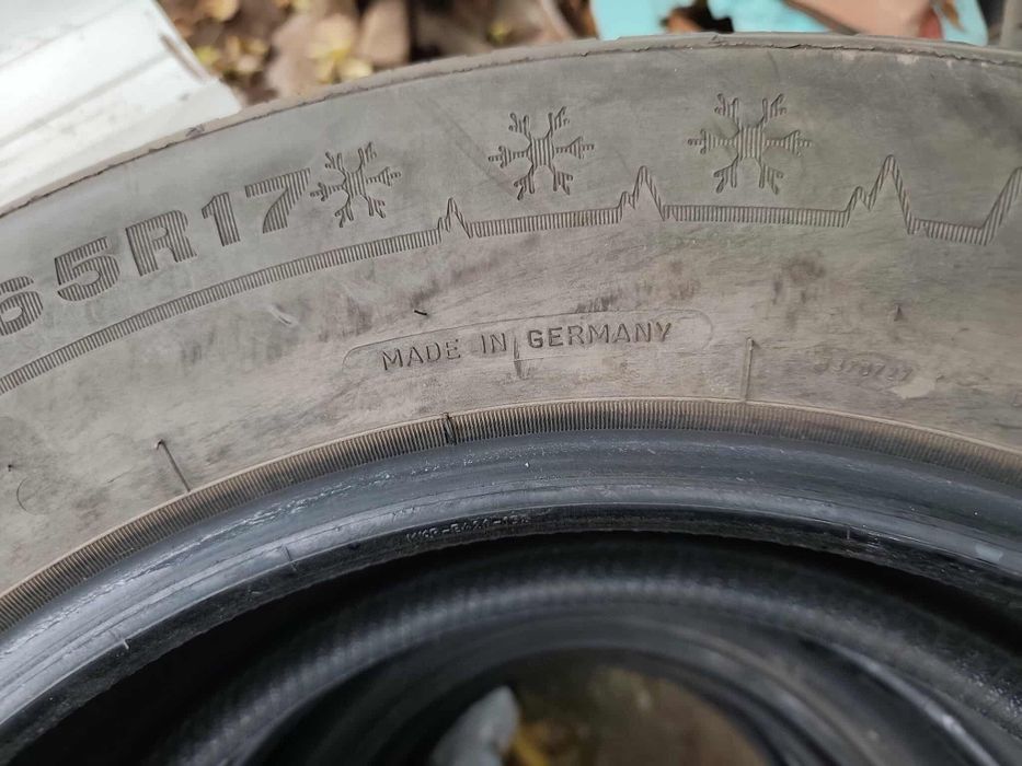 4 бр. Зимни Гуми DUNLOP 225/65/17