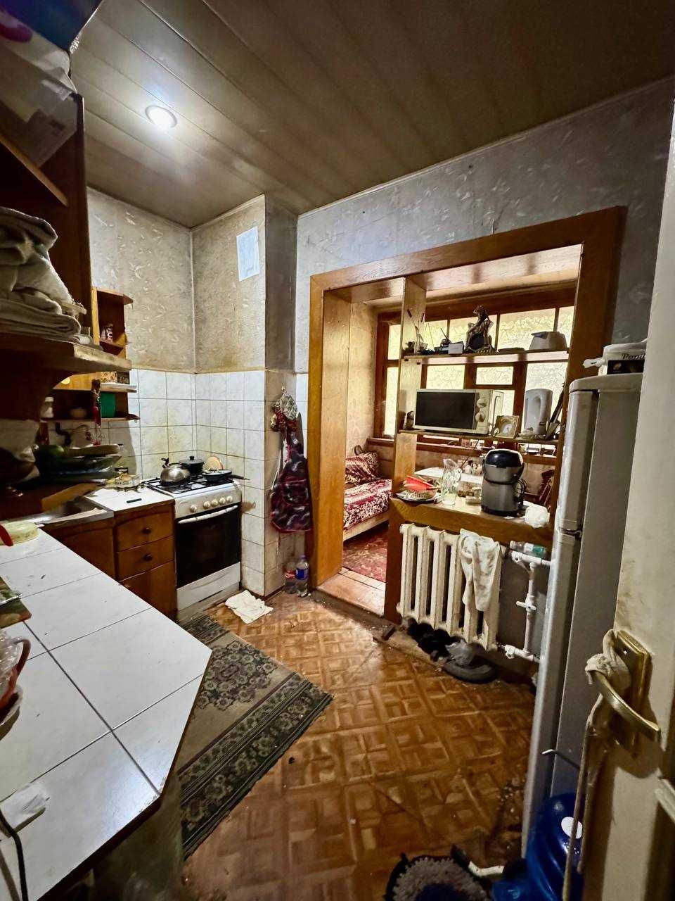 2 комн. 2/5 м-в Авиагородок. Около Аэропорта. 60м2. Балкон 2/6