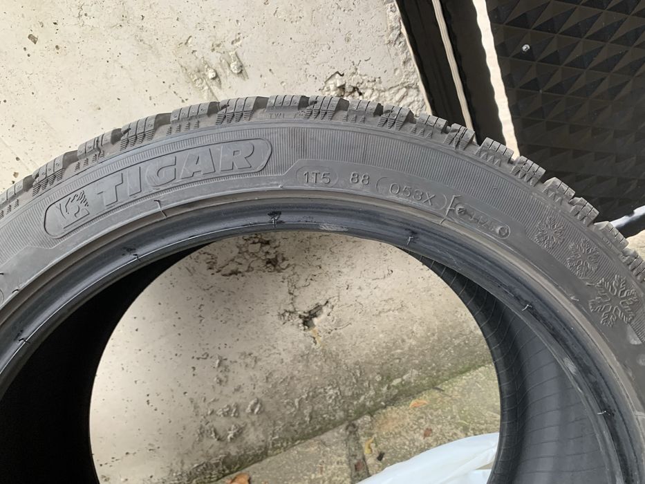 Зимни гуми 245 / 40 / 18