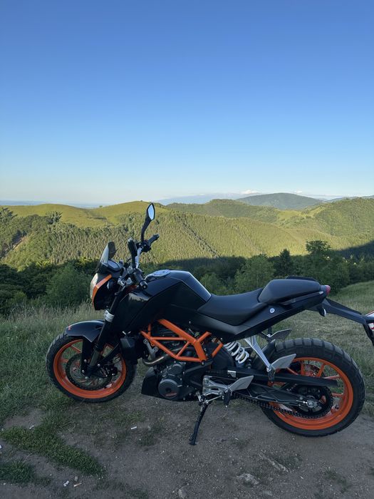 Ktm duke 390cc.