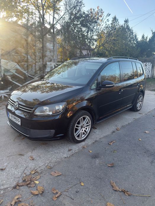 VW TOURAN 7 locuri