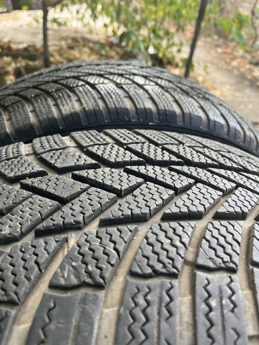 Зимни гуми Bridgestone 275/45/21  2бр
