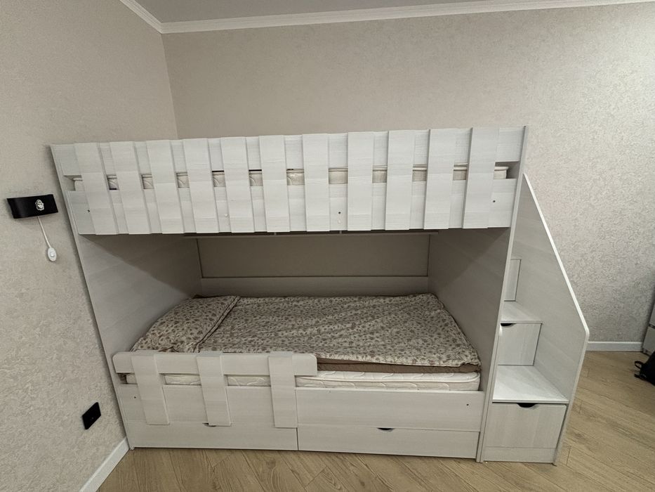 Кровать двухярусная