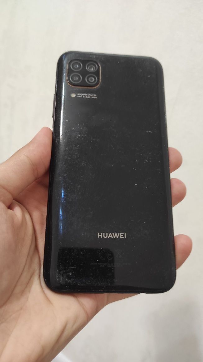 Huawei P40 lite. 6/128 gb