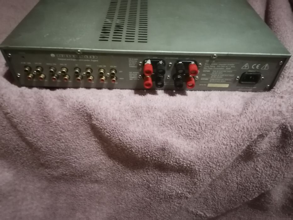 Vând stație de amplificare