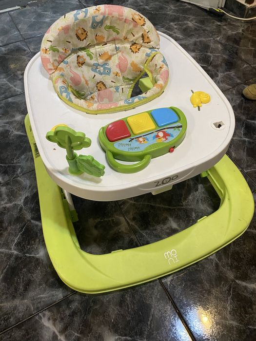 Детска проходилка за бебе