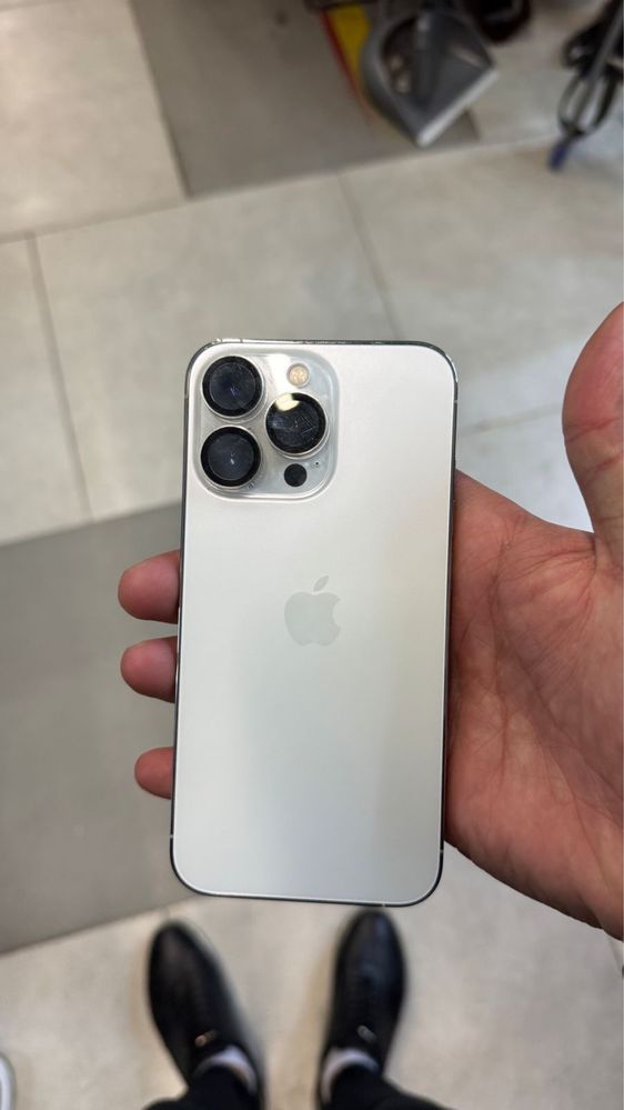 IPhone 13c гарантией