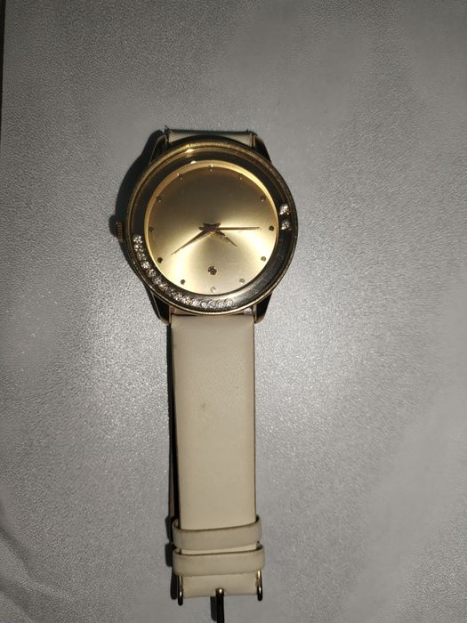 Ceas de mana Avon Goldtone