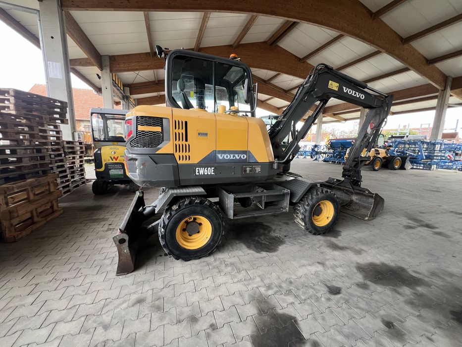 Volvo EW60E – Excavator pe roți, 6.5 tone, an 2016 – 3020 ore