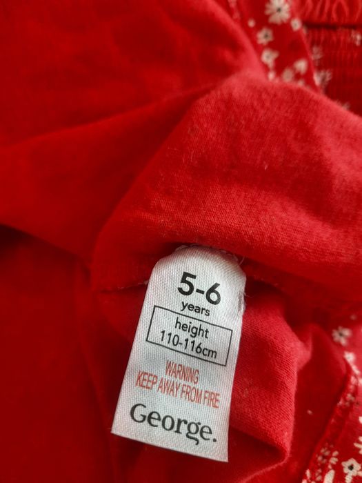 Лятна червена рокля мама (UK 16) и дете (5-6 години)