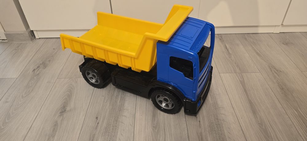 Детски камион самосвал