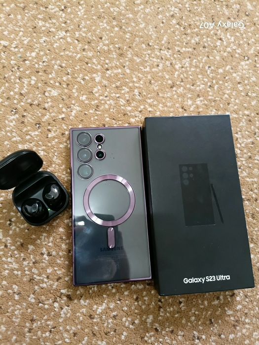 Самсунг с23у продам без царапин