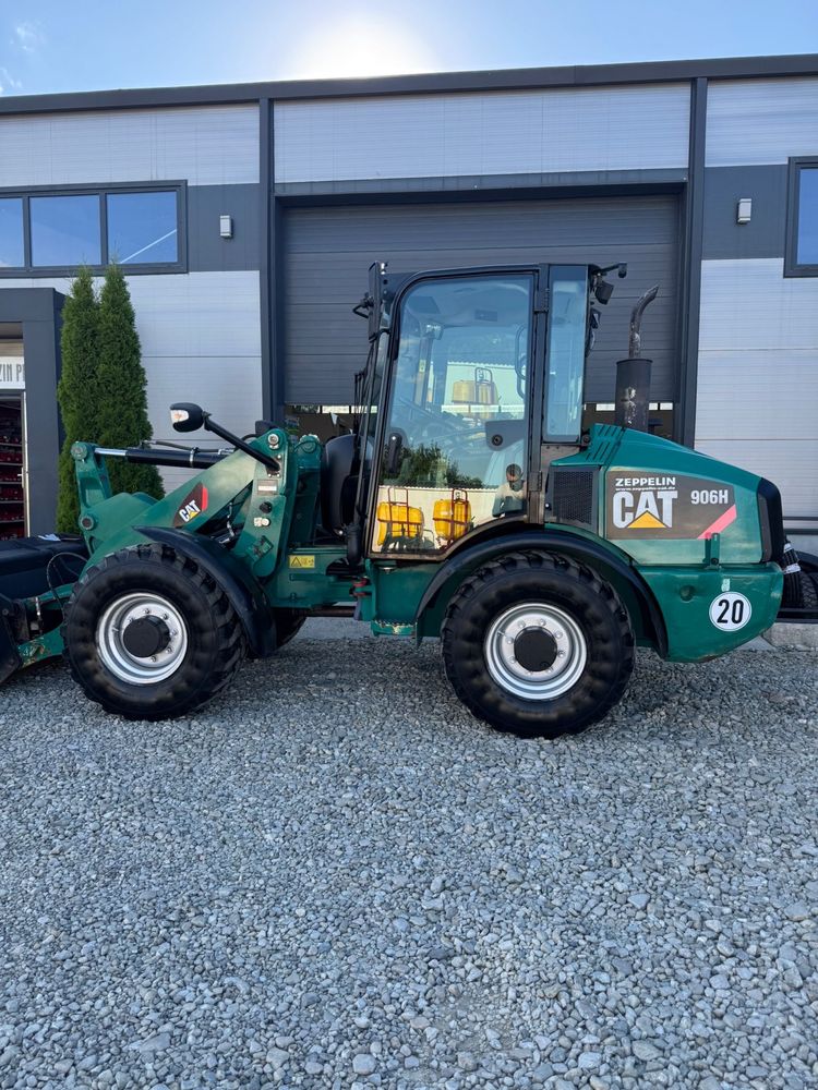 Incarcator frontal caterpillar 906H