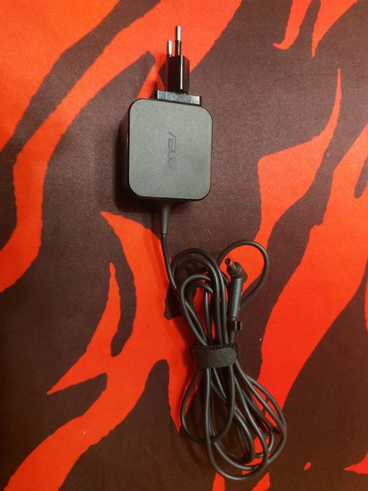Incarcator pentru laptop Asus