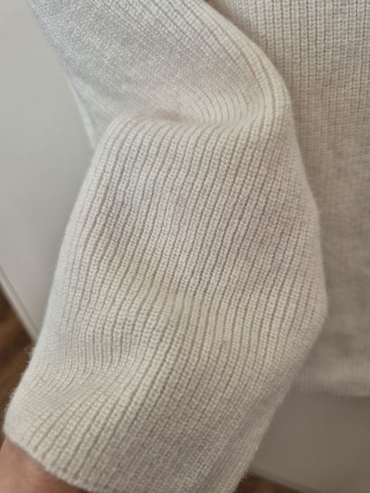 Pulover Massimo Dutti