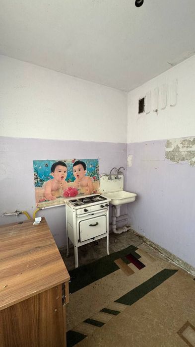 Срочно продаётся квартира  Микрорайон