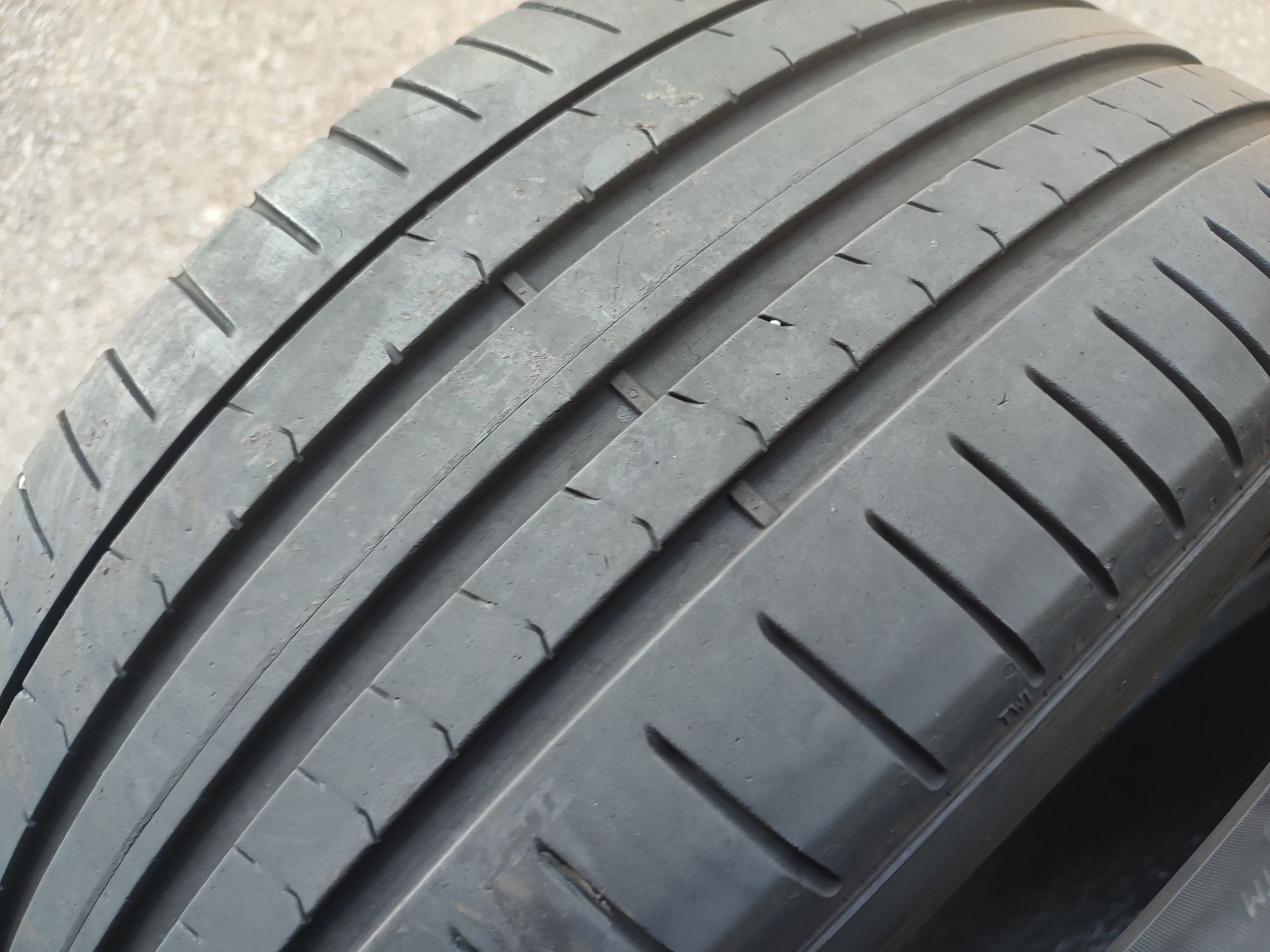 245/40/19" 2бр Pirelli p zero,dot4417,6mm