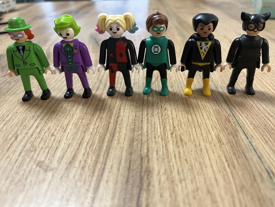 Киндер играчки DC