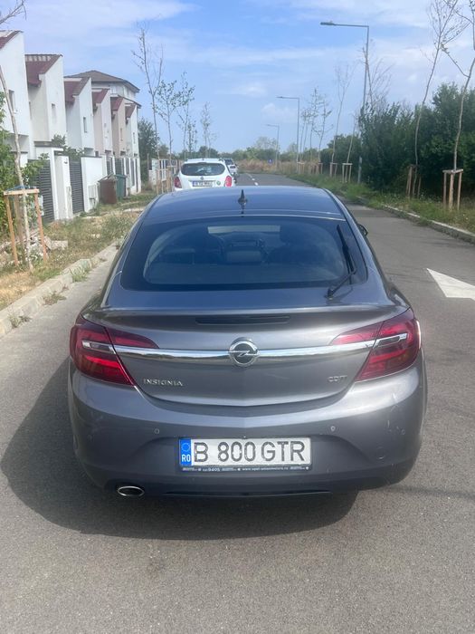 Propietar din 2015 vand  sau schimb insignia