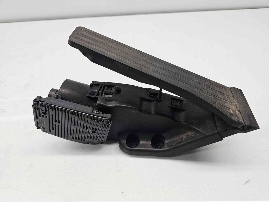 Pedala acceleratie Mercedes Clasa C (W205) [Fabr 2014-prezent] A22230