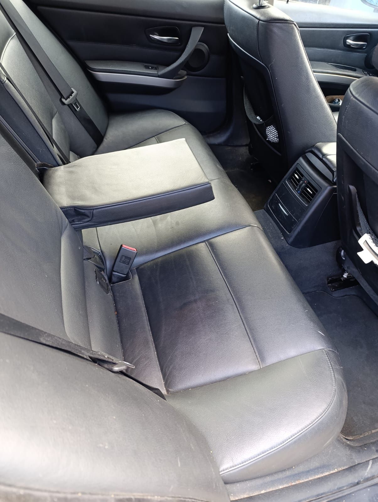 BMW 320 D, primul proprietar in Romania , KM reali