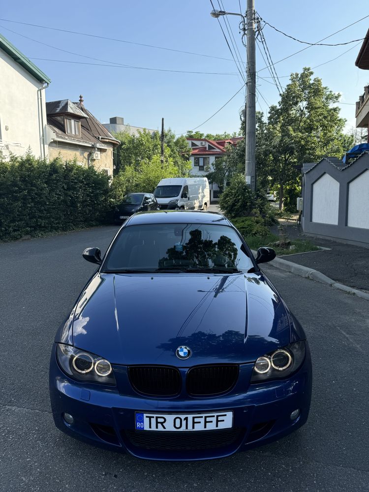 Vând Seria 1 2.0 D
