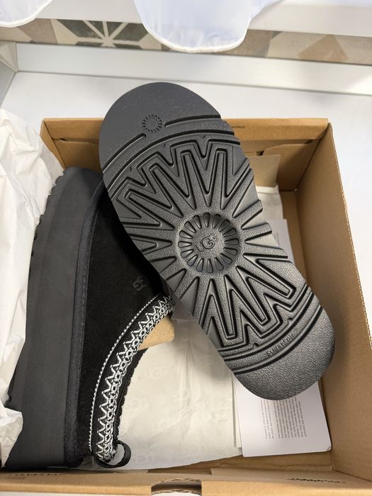 Ugg tazz negru originale!