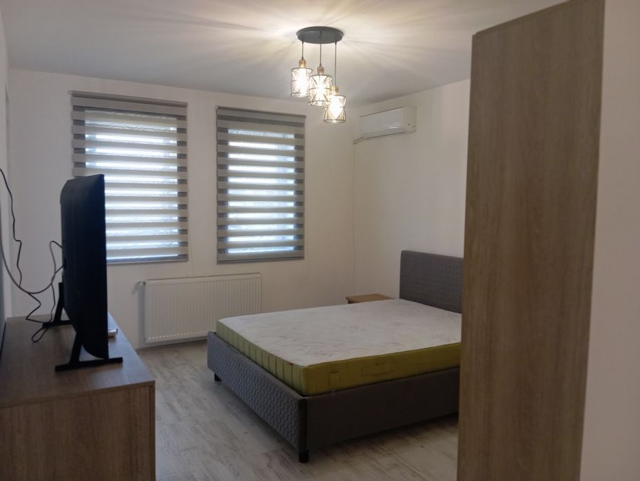 Închiriez garsonieră pe termen lung